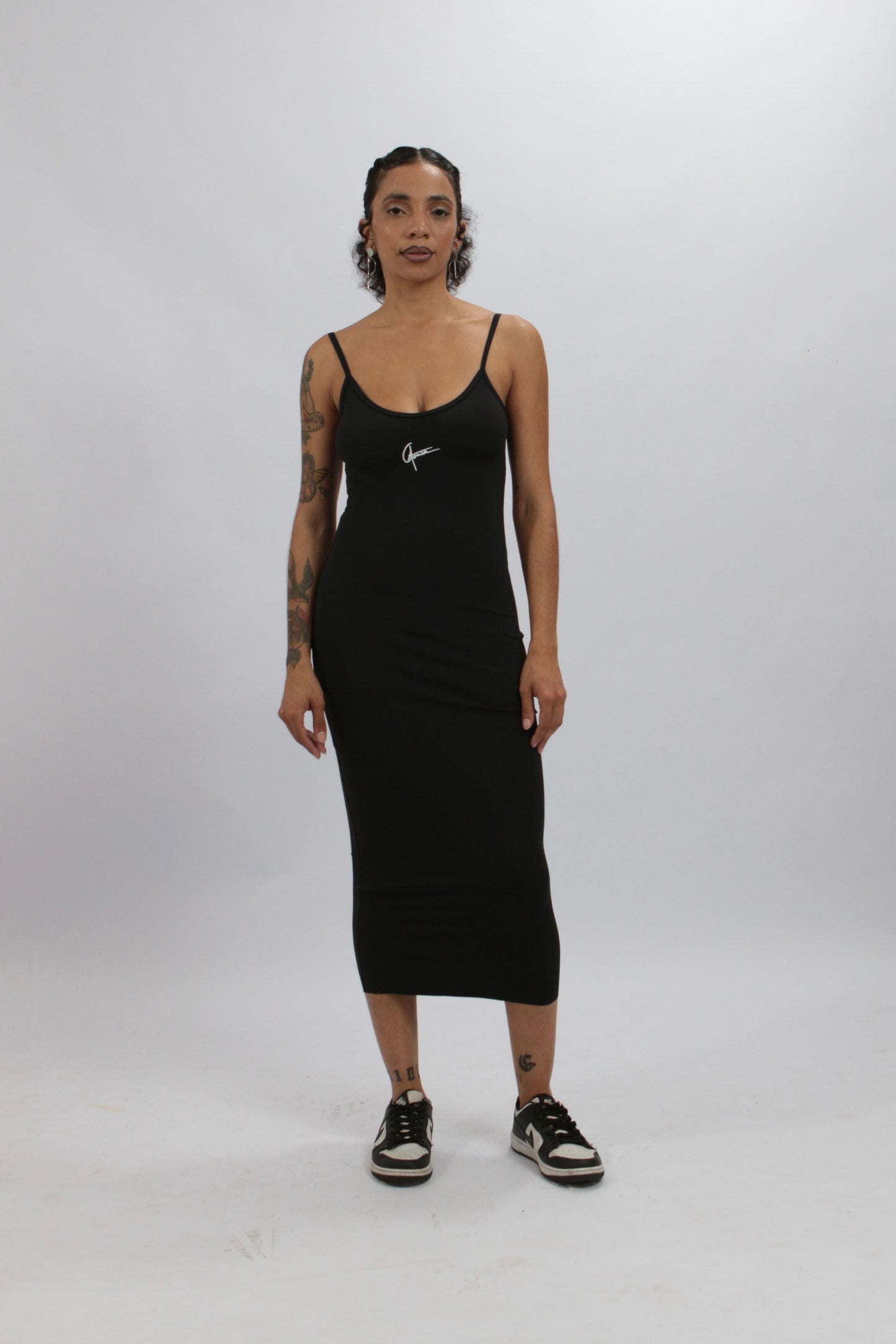 Vestido Mid Preto Agomide