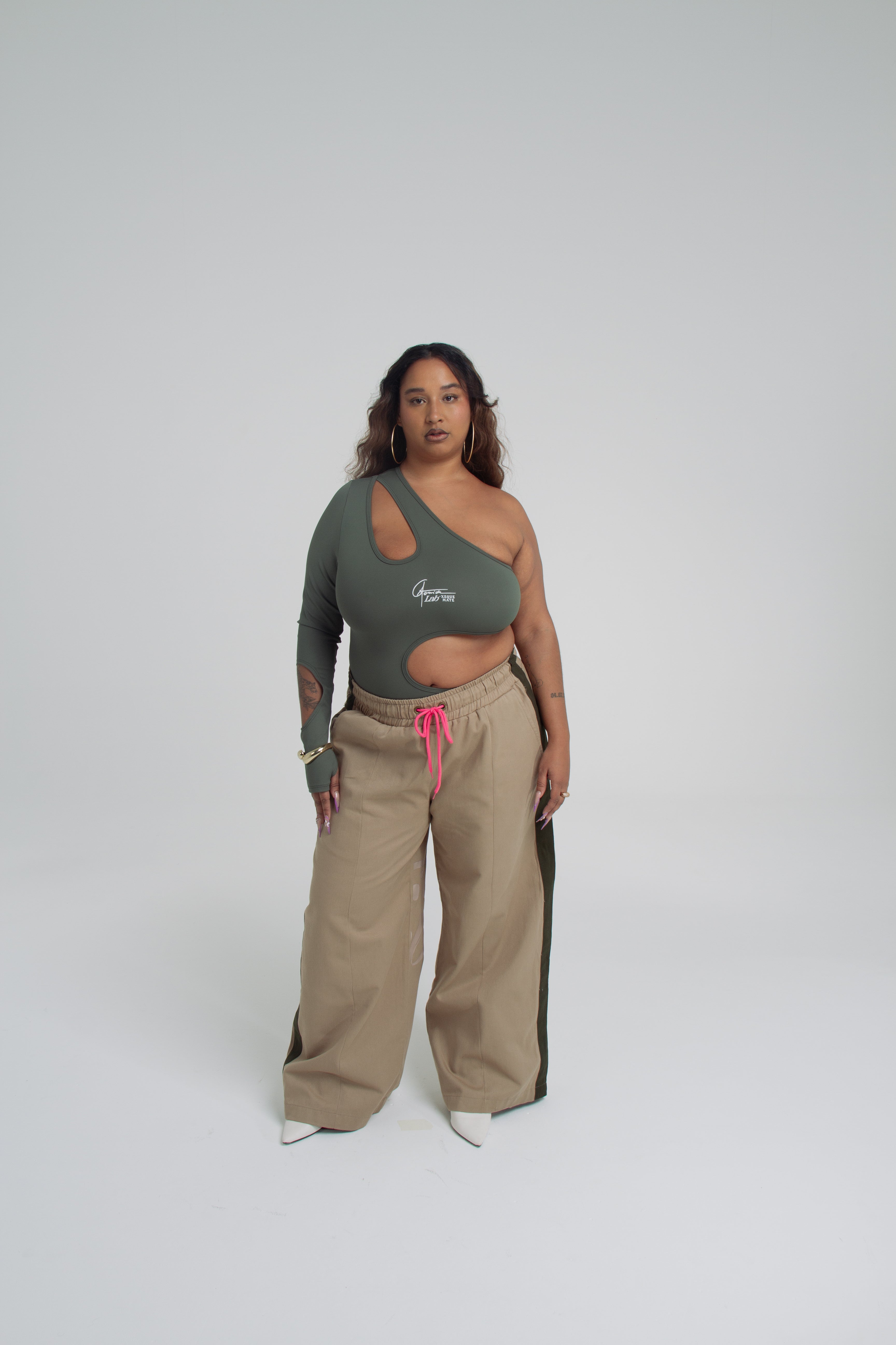 Calça Jogger Agomide e Lab Xeque Mate