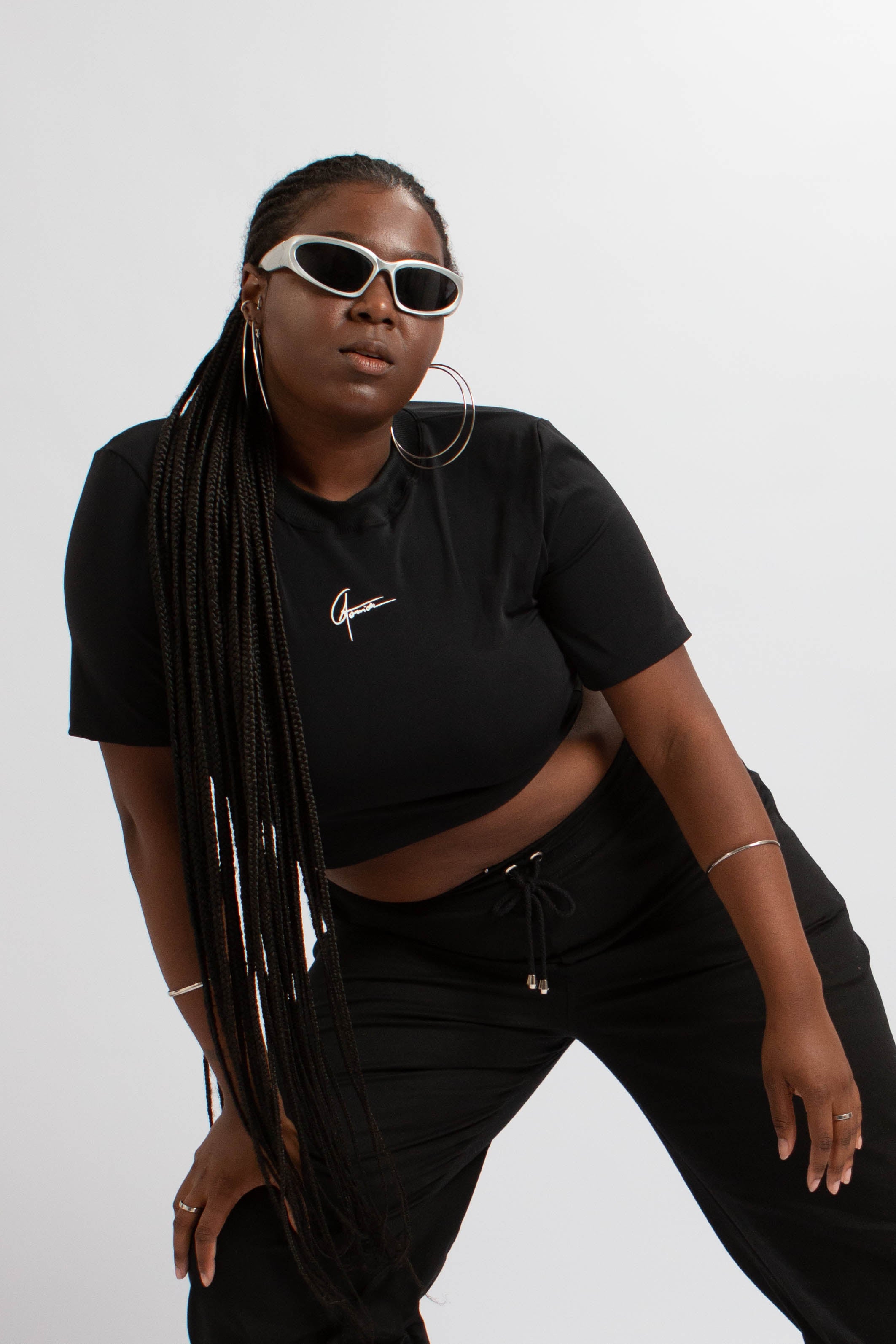 Camiseta Cropped Preta Agomide