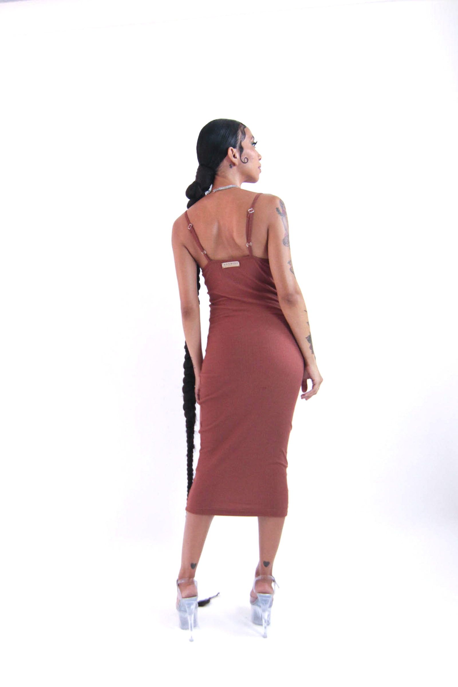Vestido tubinho marrom online